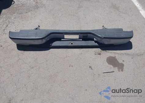 2001 Chevrolet Silverado 1500 из США, поврежденный, VIN 2GCEC19W011366217